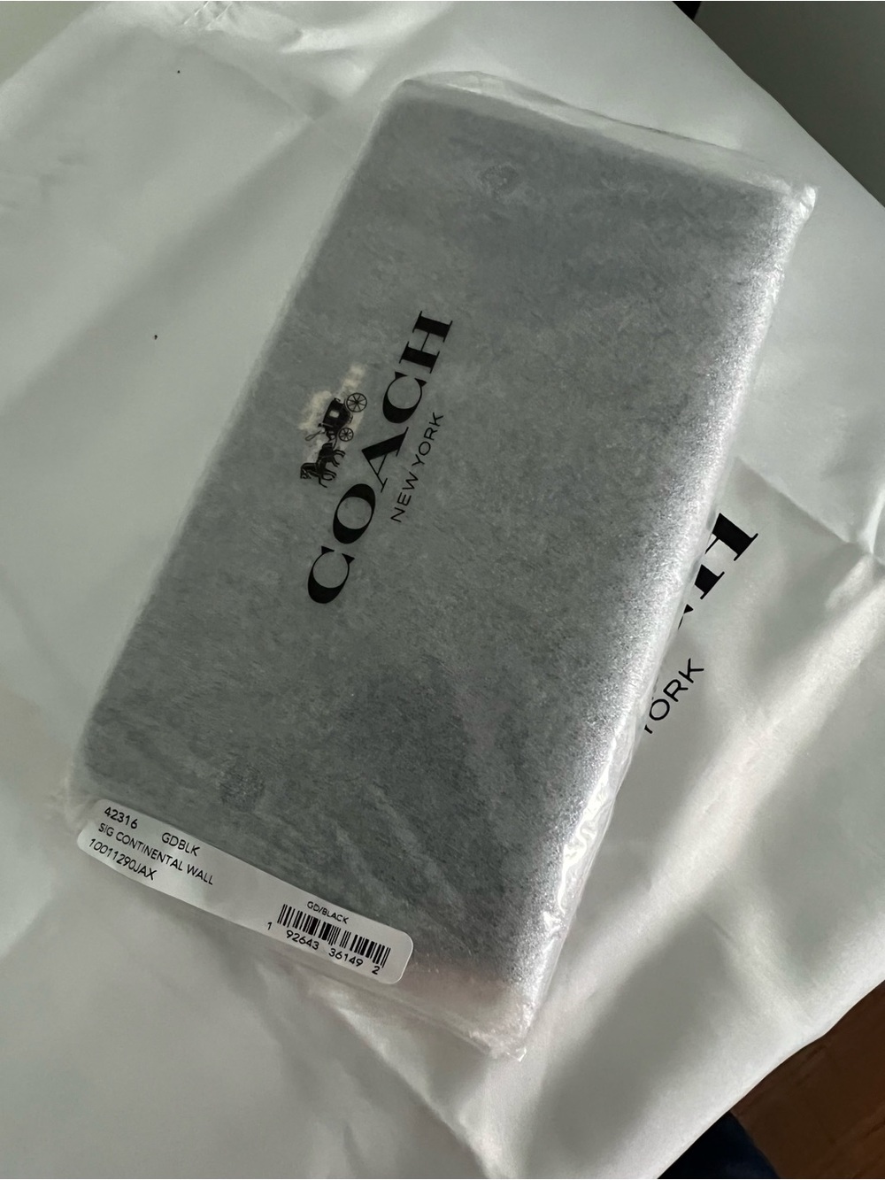 Coach Continental Wallet In Signature Leather - Picture 9 of 10